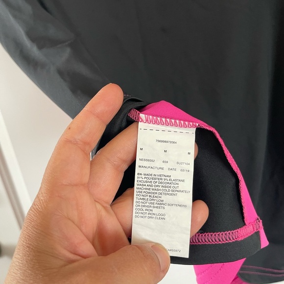 Nike women’s color block dri fit rash guard swim suit medium - Picture 5 of 5